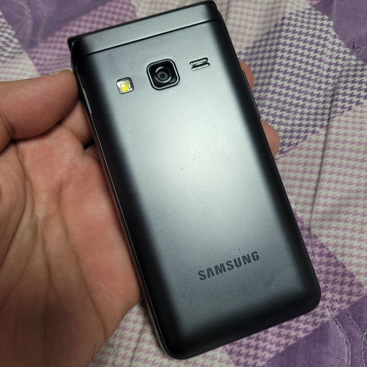 삼성 갤럭시 폴더2 sm-g160n 32기가 이미지