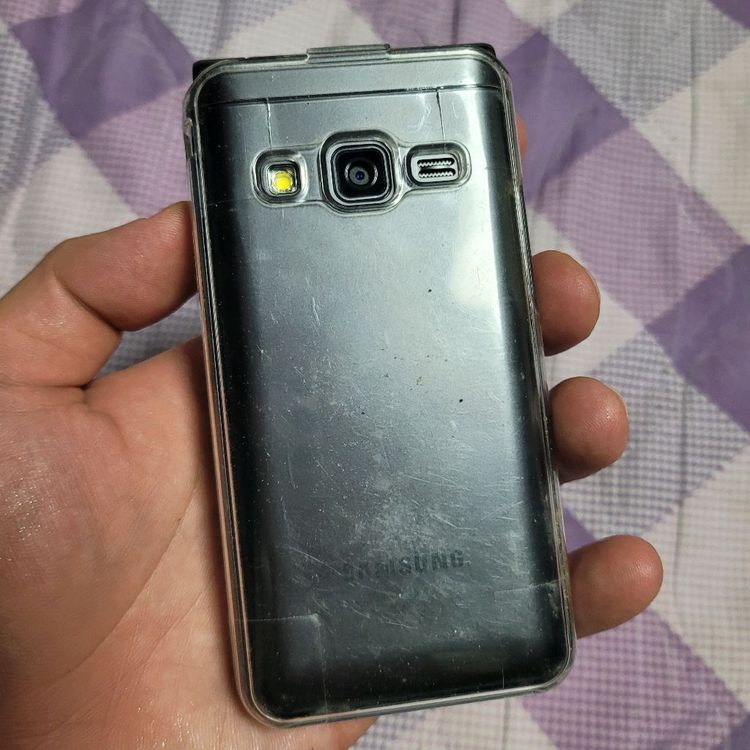 삼성 갤럭시 폴더2 sm-g160n 32기가 이미지