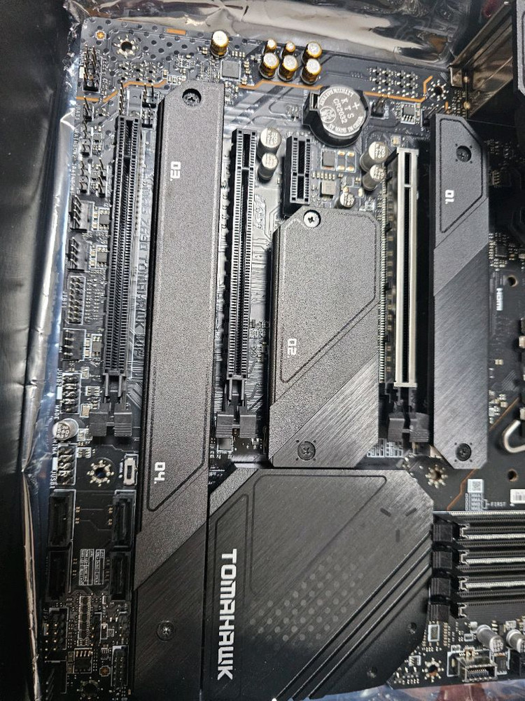 MSI MAG z690 토마호크 WIFI 메인보드 이미지