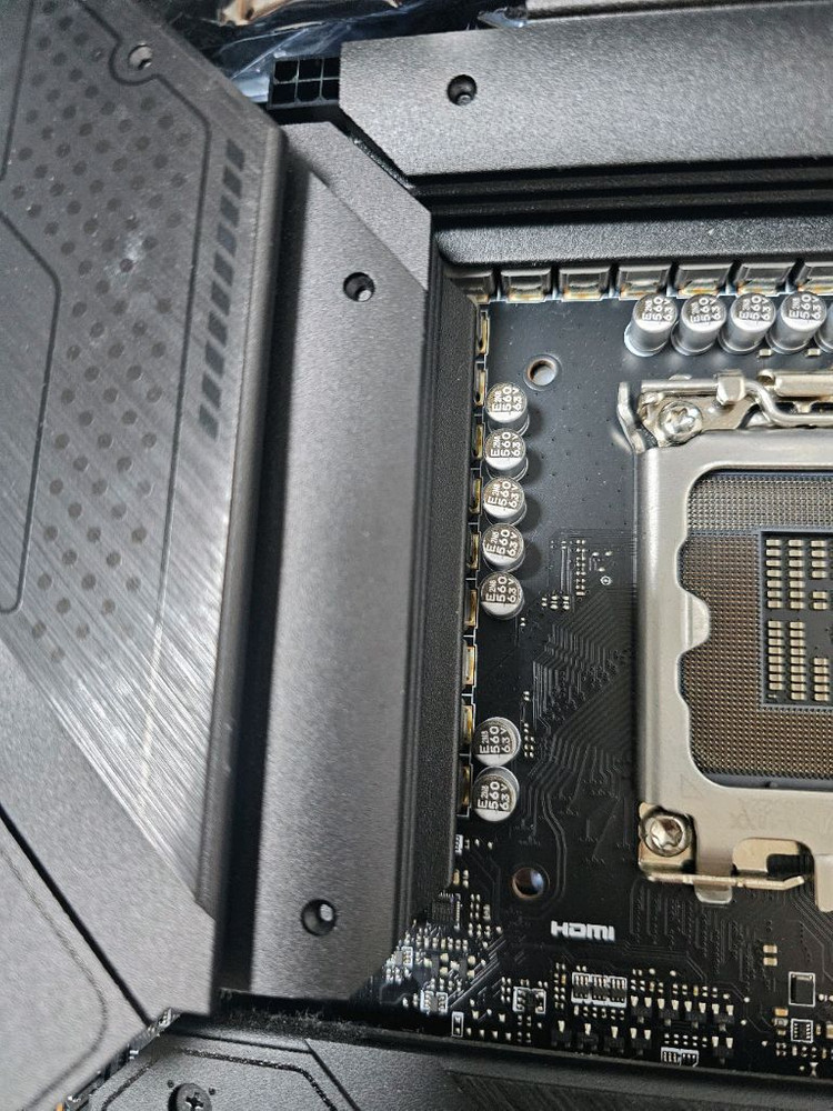 MSI MAG z690 토마호크 WIFI 메인보드 이미지