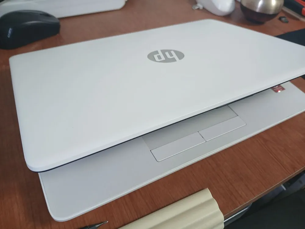 HP 파빌리온 15-P239TU i3-5010U 화이트 사무용 노트북 팝니다 이미지