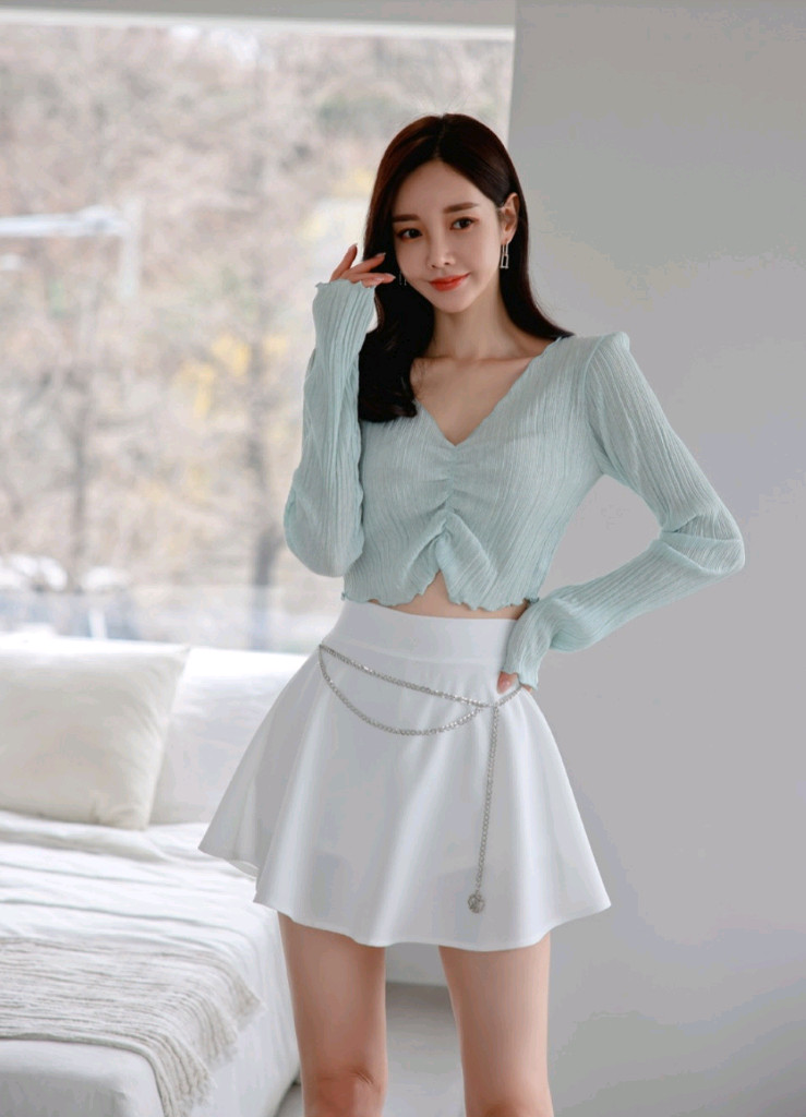 티나니 프릴티셔츠 체인 플레어 스커트 셋업 이미지