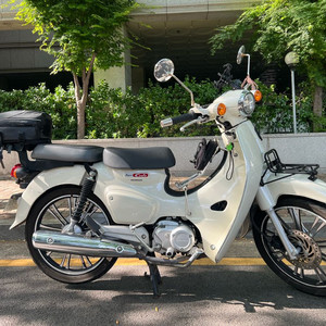 혼다 슈퍼커브 21년식 7900km 성남( 블박,휠튜닝) 이미지