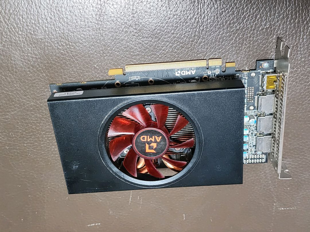 그래픽카드컴퓨터그래픽 라데온 RX580 4G작동잘됩니다조용합니다 이미지