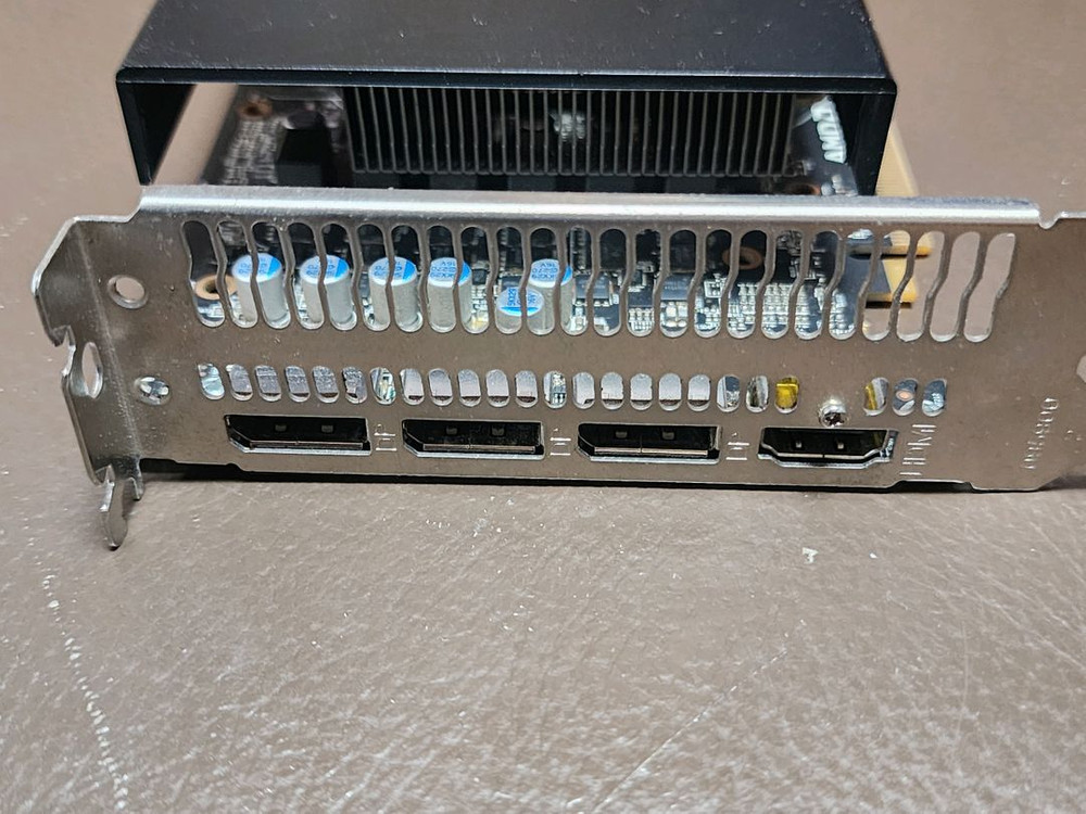 그래픽카드컴퓨터그래픽 라데온 RX580 4G작동잘됩니다조용합니다 이미지