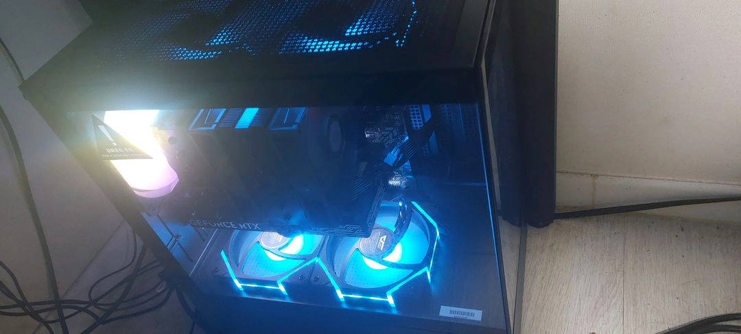 고성능 PC 데스크탑 본체+모니터 팝니다/9600/5060/32G/1TB(SSD) 이미지