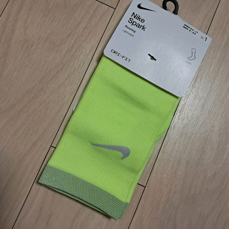 나이키 스파크 라이트웨이트 러닝양말 러닝삭스 알파플라이 베이퍼플라이 에어로스위프트 싱글렛 이미지
