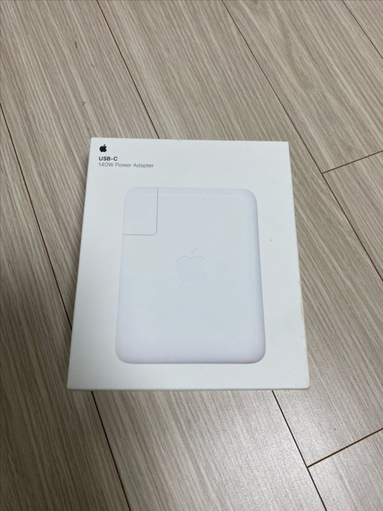 (정품/풀박스) 애플 140W USB-C 전원 어댑터 판매합니다 이미지