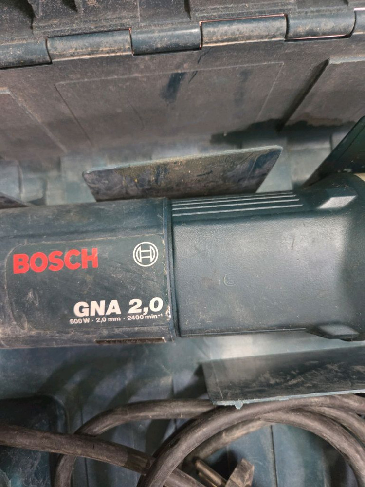 보쉬 리블러 GNA 2.0 철판절단 컷팅기 이미지