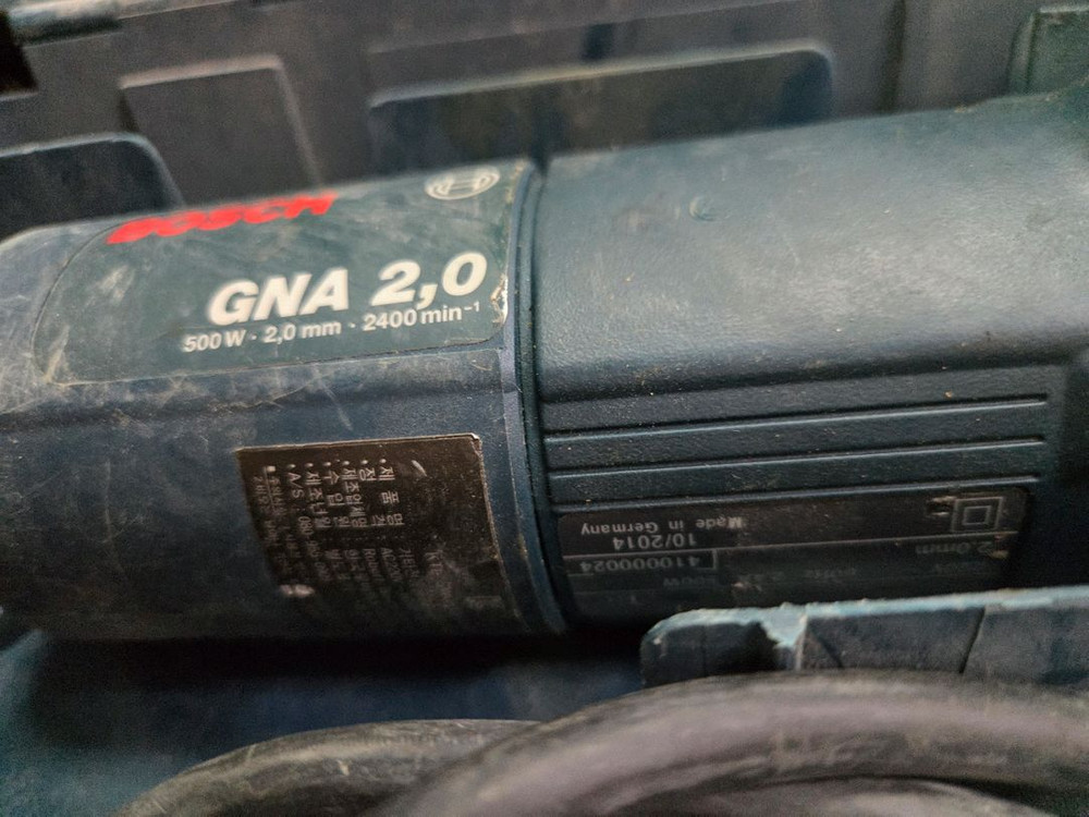보쉬 리블러 GNA 2.0 철판절단 컷팅기 이미지