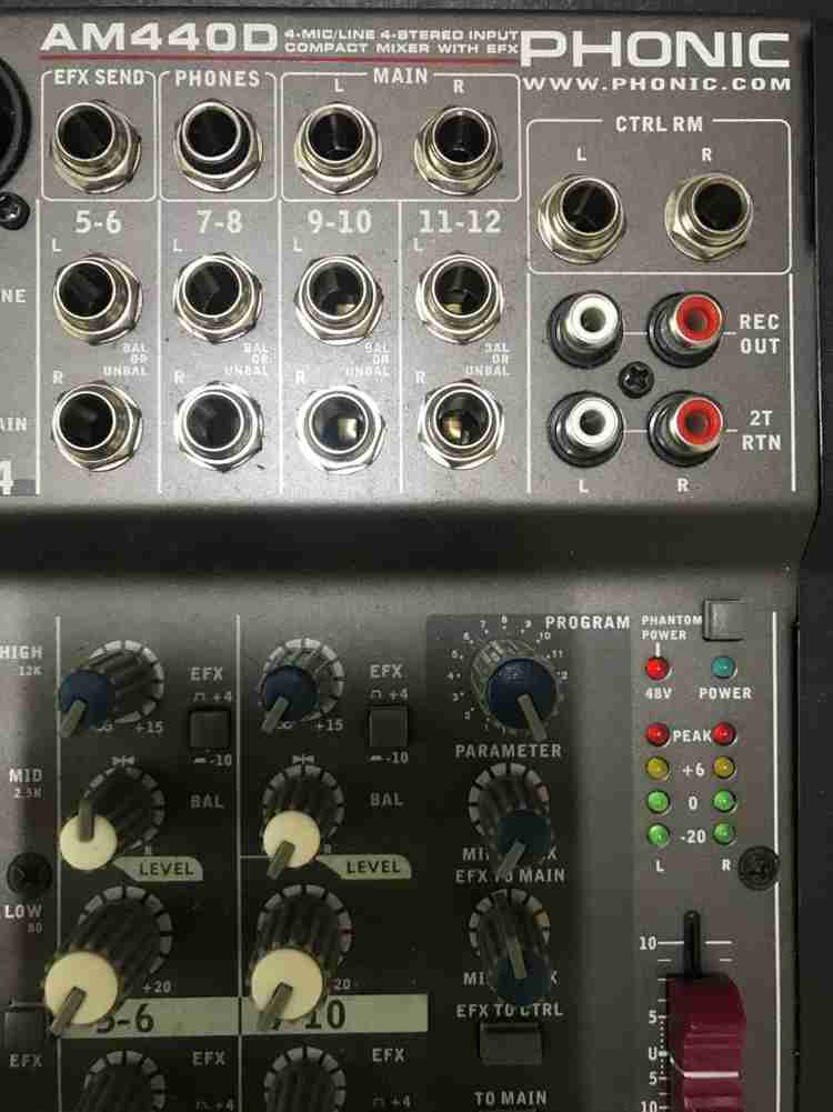 PHONIC AM440D 믹싱 콘솔 이미지