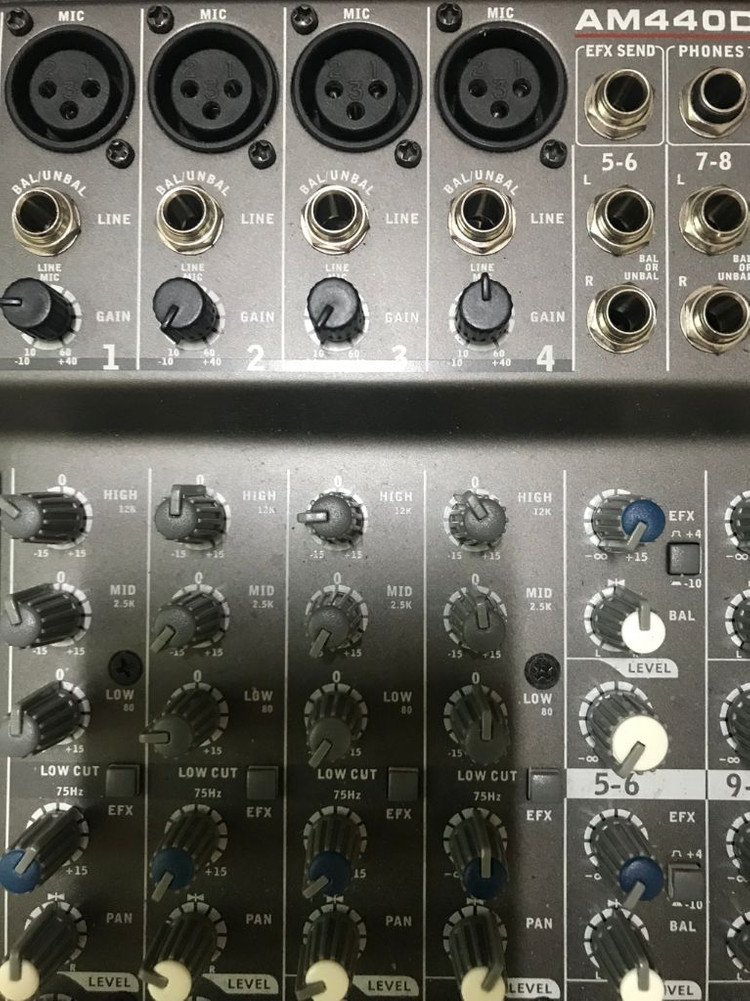 PHONIC AM440D 믹싱 콘솔 이미지