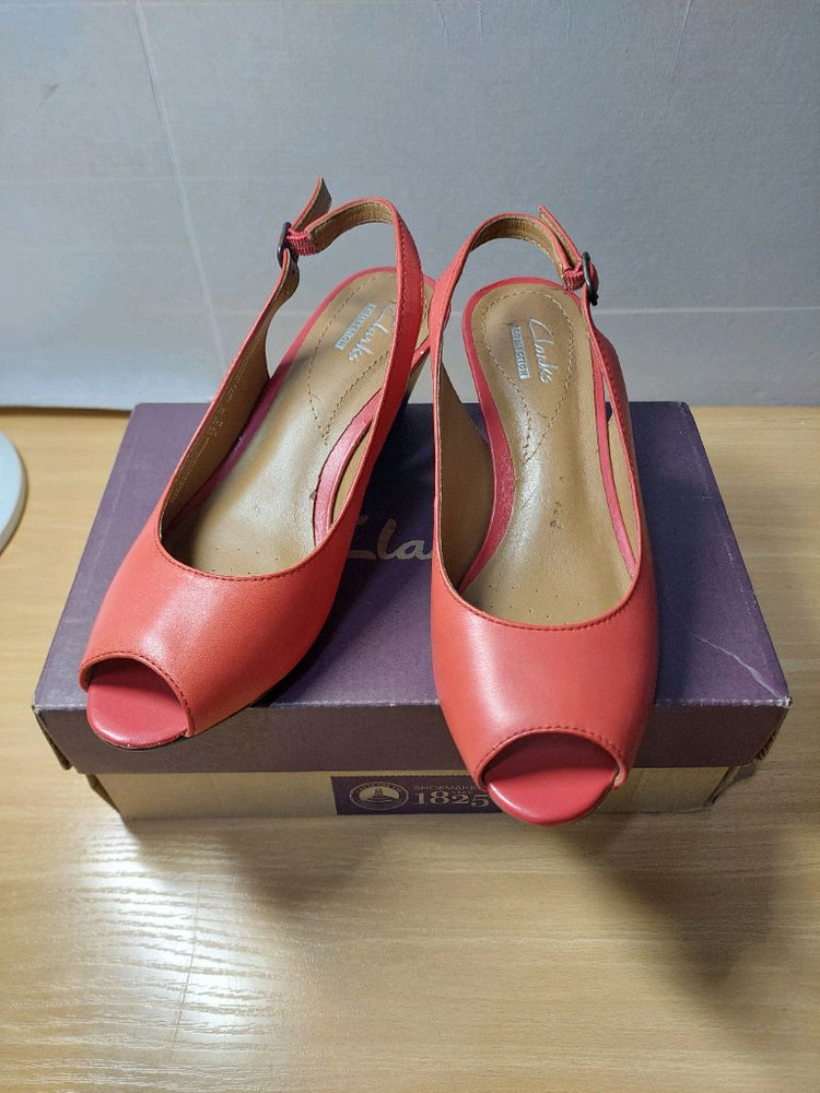 미착용 새상품+무료배송) 클락스 토오픈 웨지 샌들 225 이미지