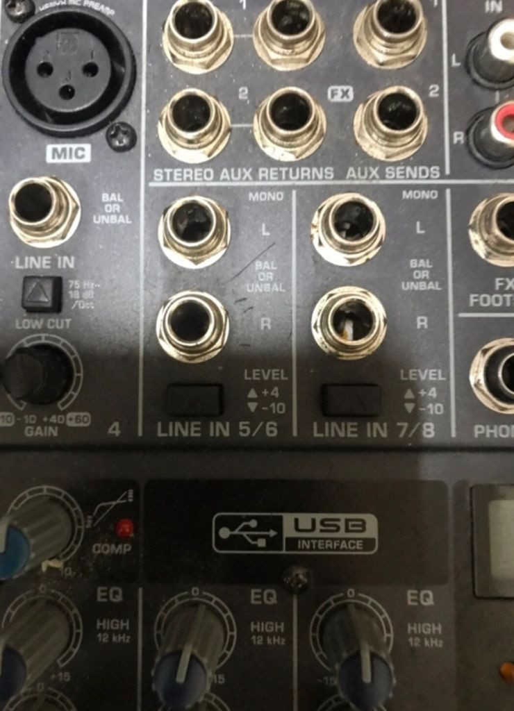 베링거 QX1204USB 믹싱 콘솔 이미지
