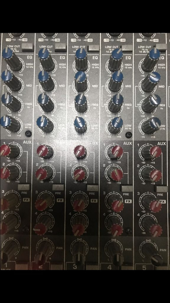 베링거 XENYX2442FX 믹싱 콘솔 이미지