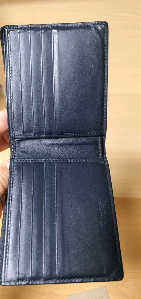 보테가베네타 반지갑/지갑 정품A급(감정O)구찌프라다루이비통디올고야드샤넬셀린느보테가생로랑발렌시아가버버리가방 이미지