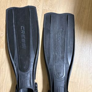 크레씨 오리발 핀 이미지