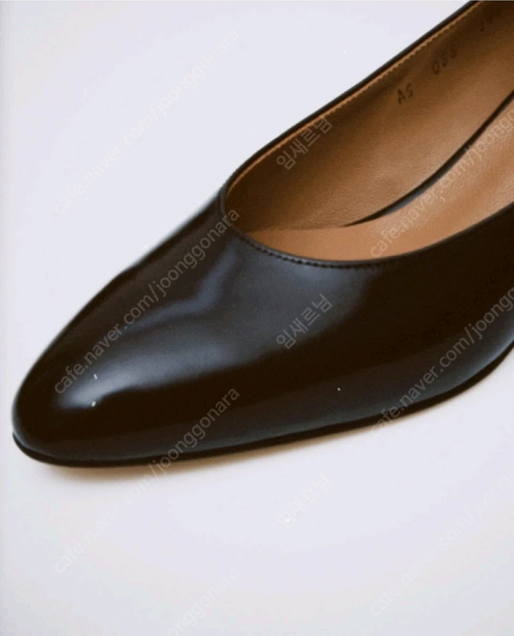 레디투웨어 알투더블유 R2W Duna leather Pumps 두나 가죽 펌프스 240 브라운 새상품 가격인하 이미지