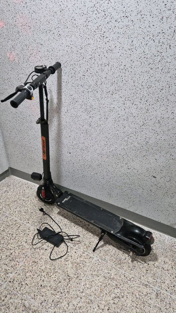 유로휠 TS600 전동킥보드 이미지