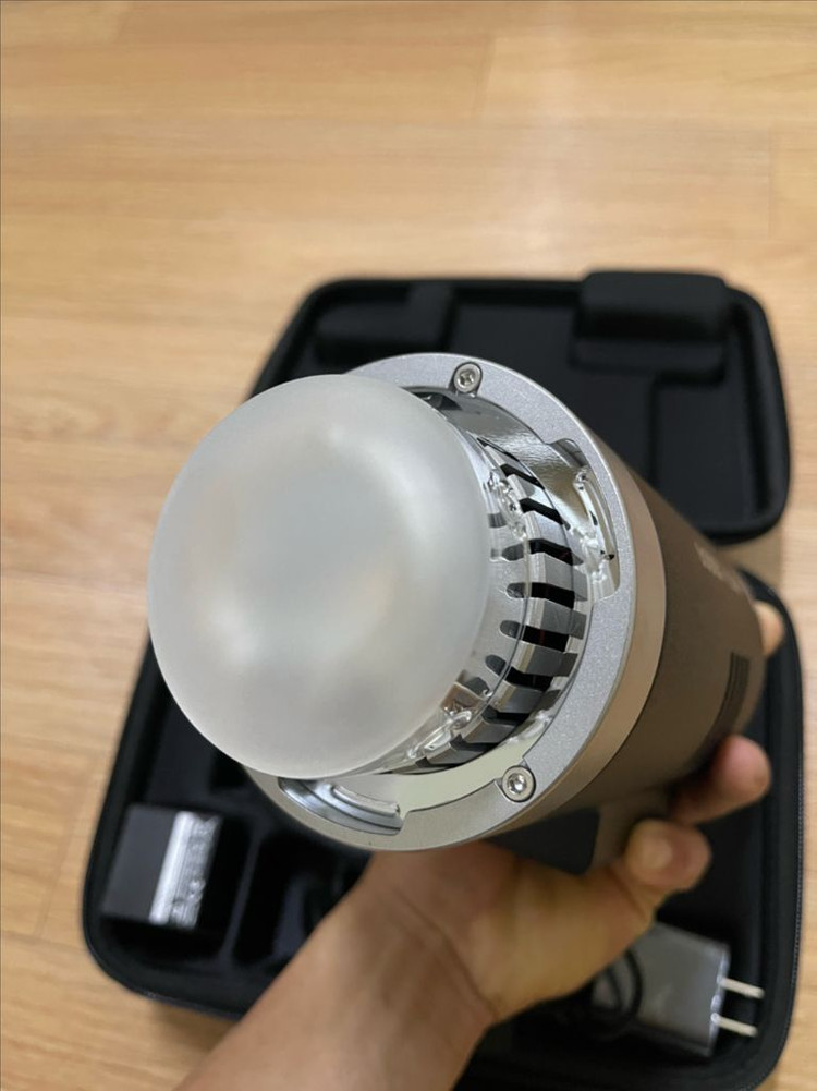 고독스 AD300Pro II 2세대 아웃도어 플래시 이미지