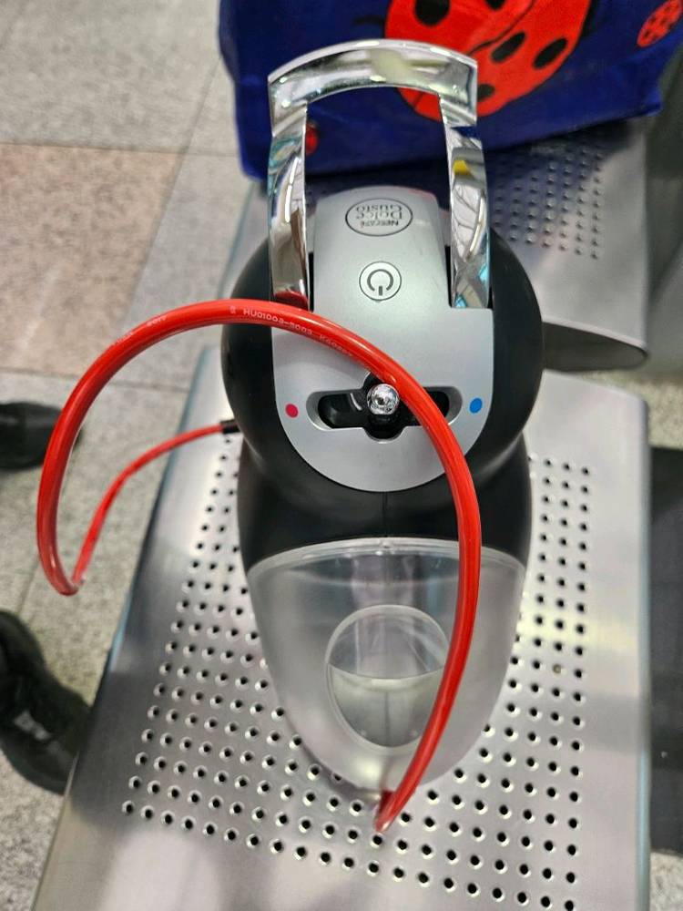 네스카페 돌체구스토 커피머신 블랙/실버 이미지
