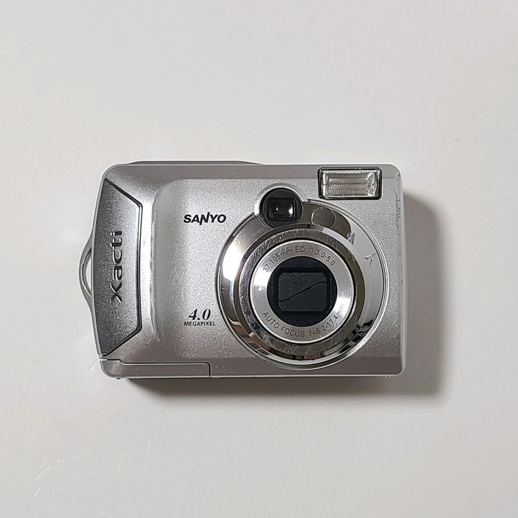 산요 작티 DSC-S4 빈티지 디카 디지털 카메라 이미지