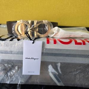 Salvatore Ferragamo 간치니 리버서블 벨트 새 상품 이미지
