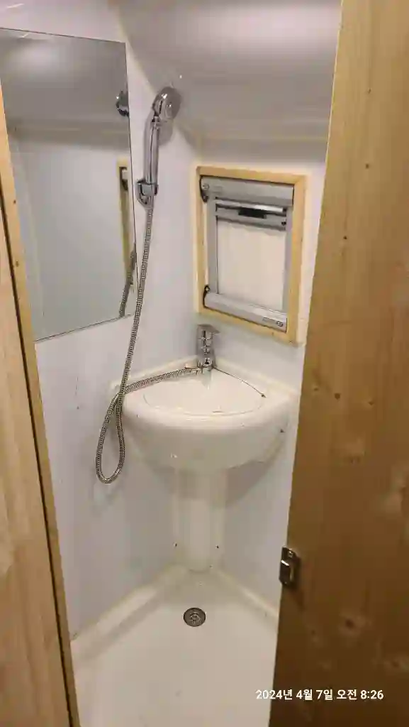 카운티 캠핑카 이미지