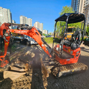 구보다 017 미니굴삭기 136시간 1900만 이미지