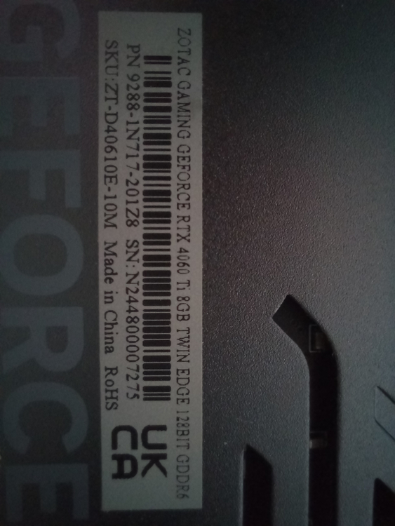 RTX 4060 Ti 8GB, 2070 8GB 와 각종 PC 부품 이미지
