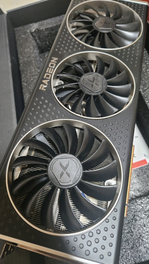 XFX RX 6900XT 16G MERC 이미지
