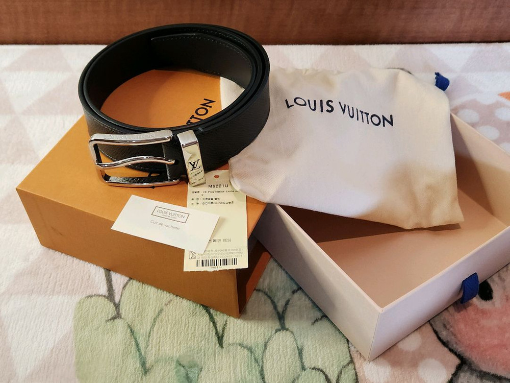 루이비통퐁 뇌프 타이가 35MM 90cm남성 벨트 판매합니다. 이미지
