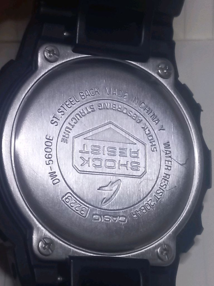 카시오 지샥 dw5600e 군대시계 학생시계 이미지
