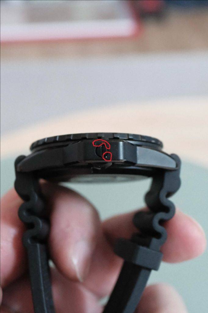 해밀턴 카키 네이비 프로그맨 46mm 올블랙 판매합니다 이미지