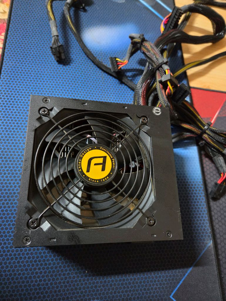 안텍 650W 파워서플라이 브론즈 이미지