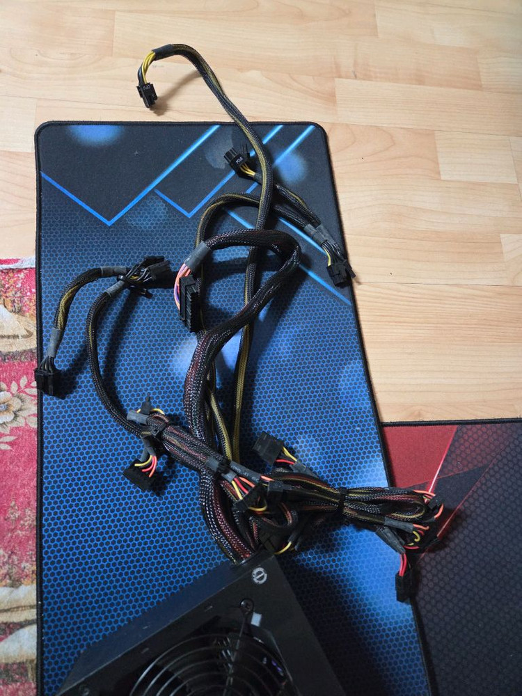 안텍 650W 파워서플라이 브론즈 이미지