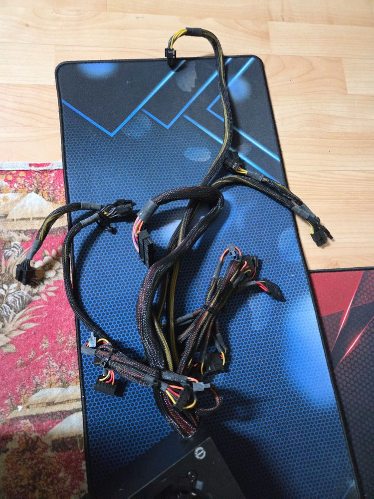 안텍 650W 파워서플라이 브론즈 이미지