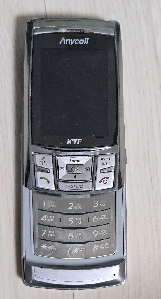 삼성애니콜 울트라에디션 슬림 슬라이드폰 SPH-V9000 이미지