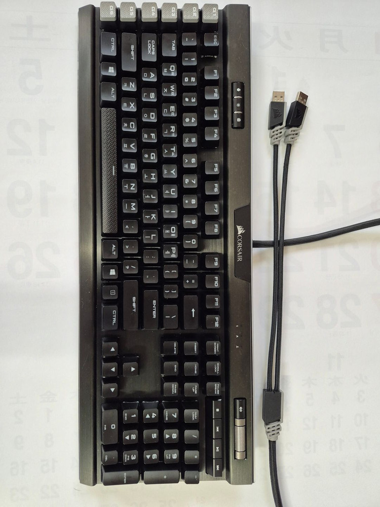 커세어 k95 RGB 플래티넘 게이밍 키보드 이미지