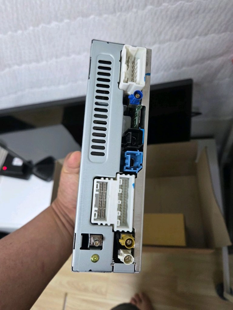 QM6sLINK8.7인치 순정 차량용 네비게이션 시스템 오디오모듈 이미지