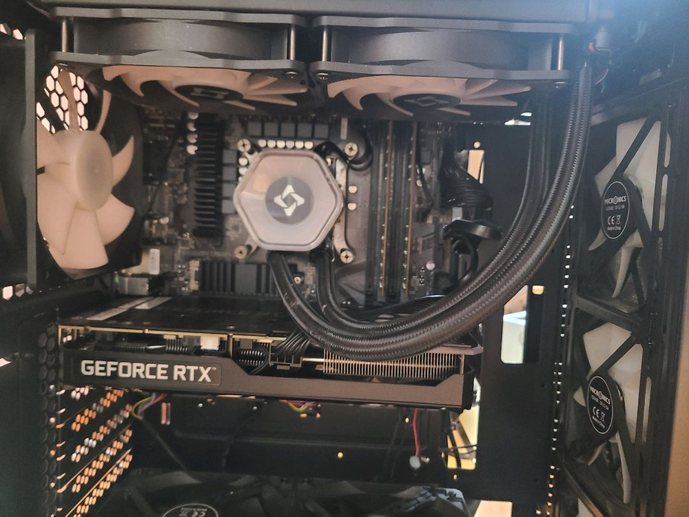 이엠텍 RTX3060 12G 팬에서 소리남 이미지