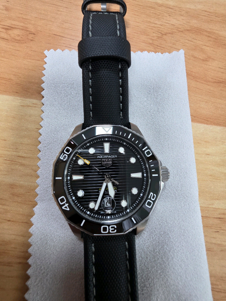 태그호이어 구형 아쿠아레이서 43mm 이미지