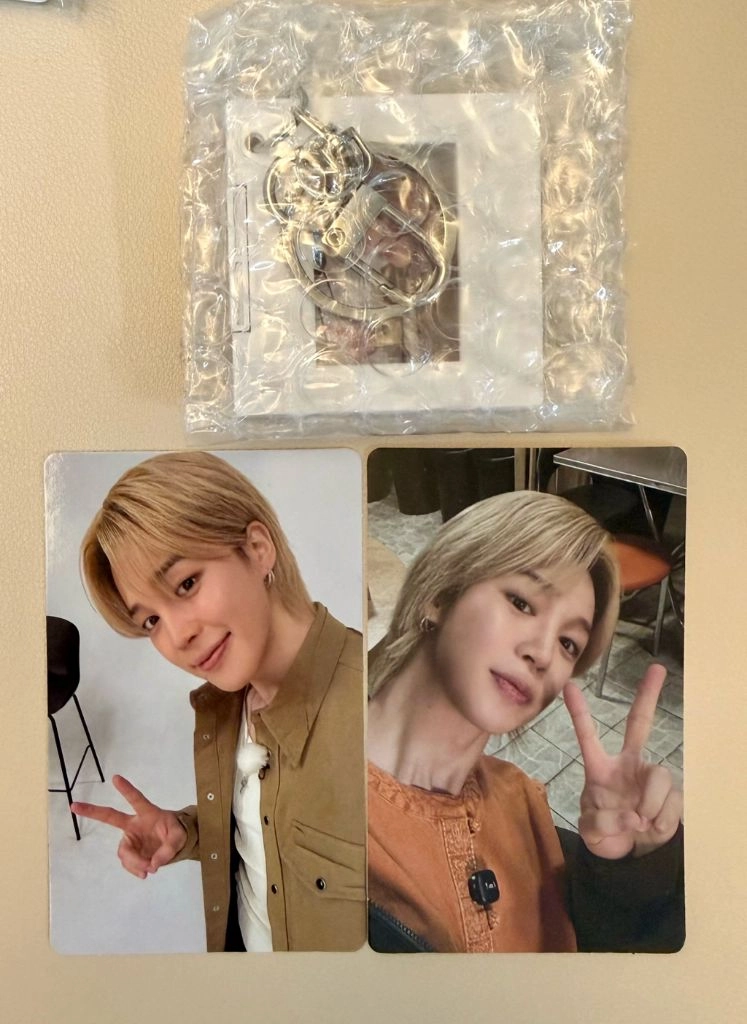 방탄 아리랑 일본 럭드 재팬 위버스 럭드 태형 지민 포카 bts fc 이미지