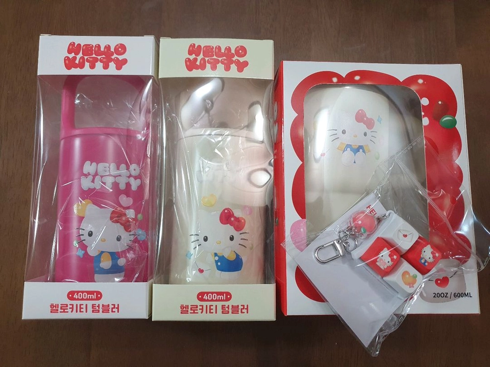 헬로키티 텀블러 3종 세트 (400ml 2개, 600ml 1개)+사각 키캡키링 일괄판매 - 안심되는 중고거래