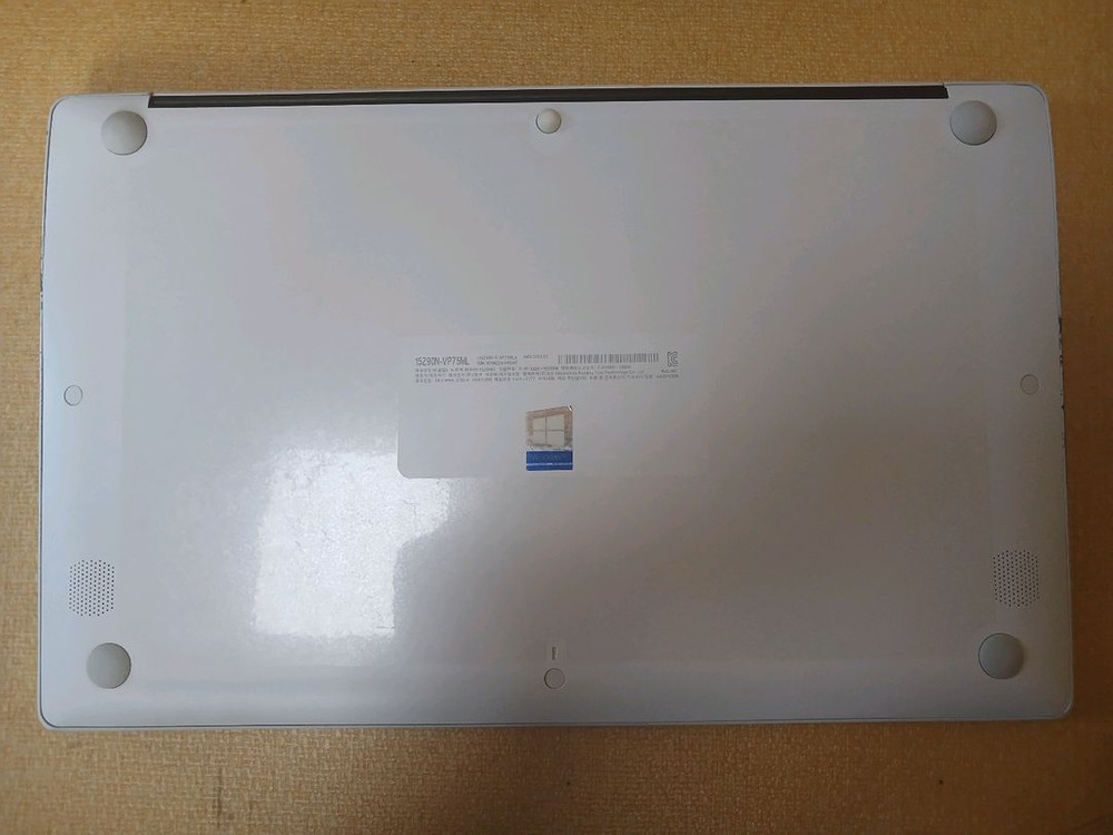 LG 그램 15Z90N-VP75ML i7 10세대 화이트 이미지