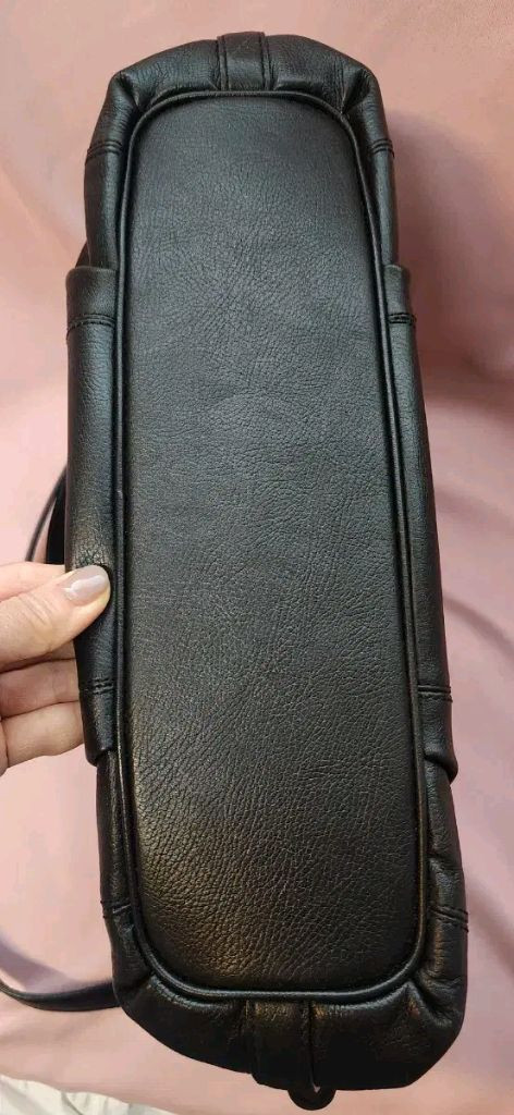 루이까또즈 토드 숄더백 이미지