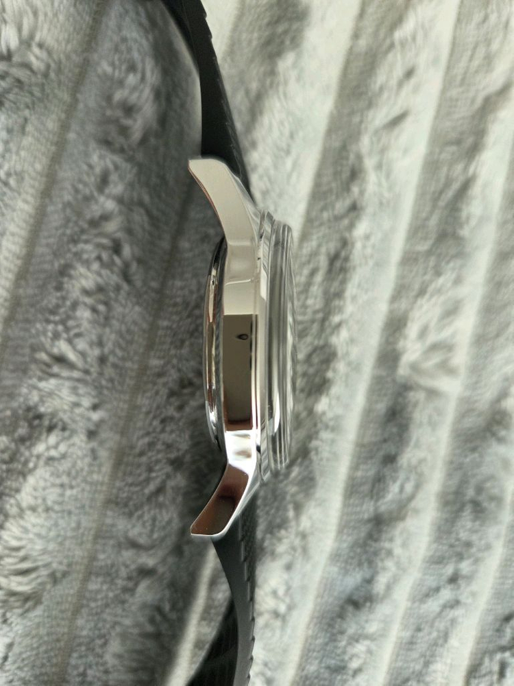 론진 레전드 다이버 42mm 이미지