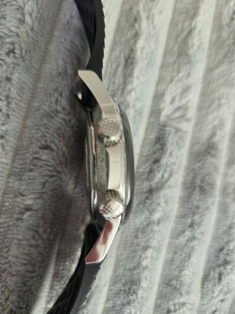 론진 레전드 다이버 42mm 이미지