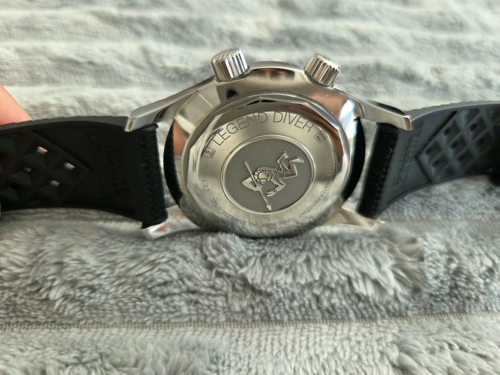 론진 레전드 다이버 42mm 이미지