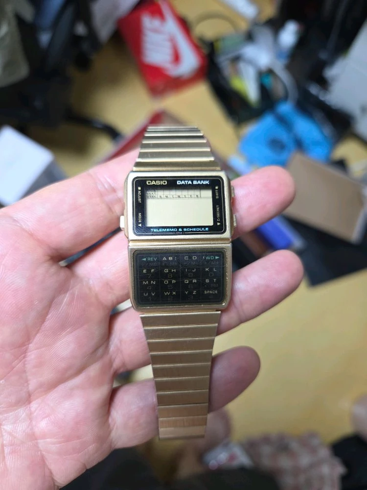 카시오 데이터뱅크 DBC-610 빈티지 골드 정상작동 이미지